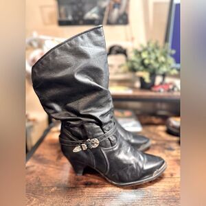 Vintage Zodiac Black Leather Heeled Boots size 10